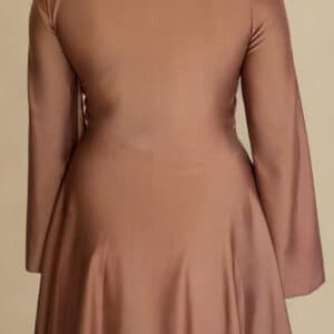 Vue arrière du Burkini Sahara Été 2025 Ynes : coupe fluide et ajustée au dos, tissu Lycra opaque, pour une allure élégante et un confort optimal.